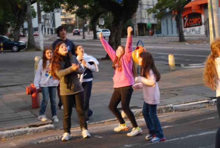 https://chazit.com/porto_alegre/../fotos/fotos_site/2009/Acao Kvutza/DSC_1091.JPG